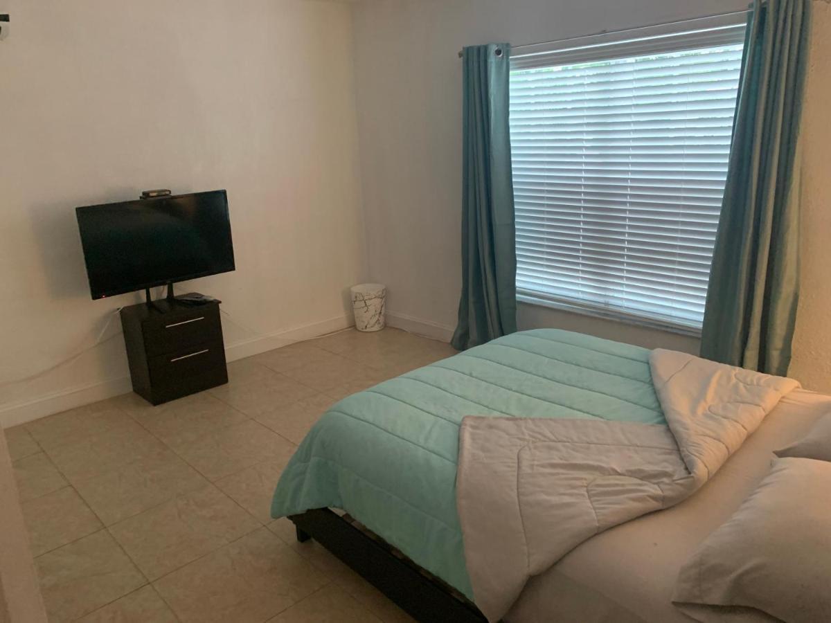Miami Guest Suite By Airport Екстериор снимка